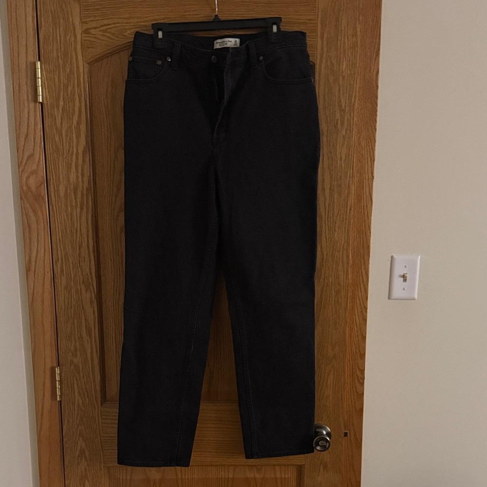 Abercrombie & Fitch 90’s Straight Ultra High Rise Jeans